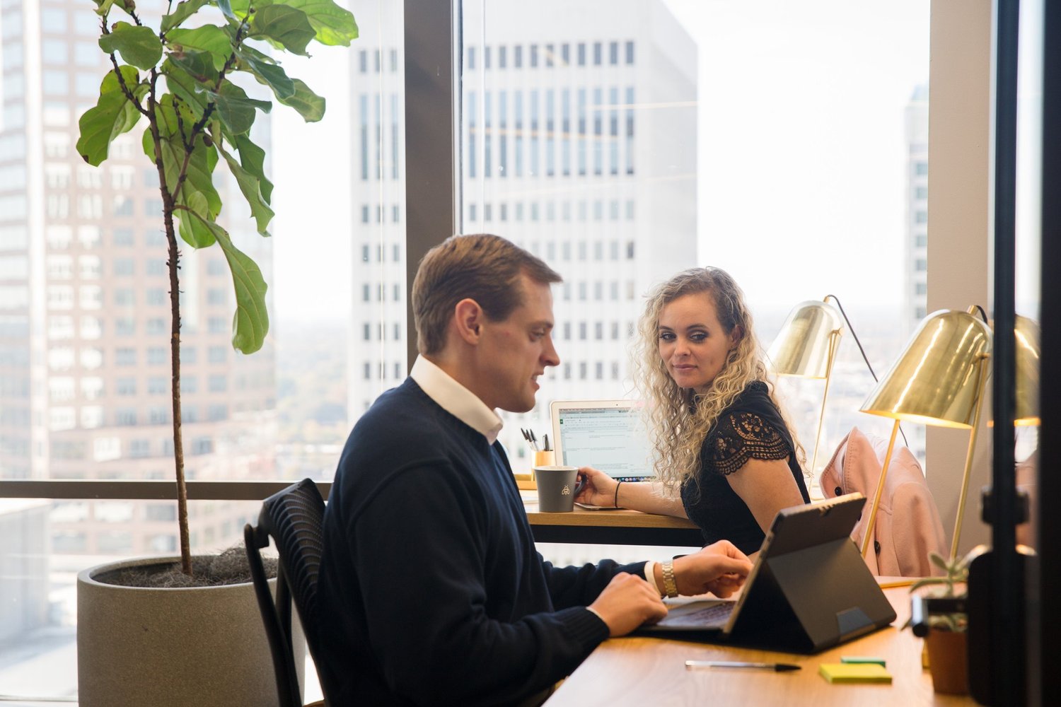 Atlas consultant meeting with a client team