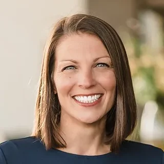 Kelly Voelker